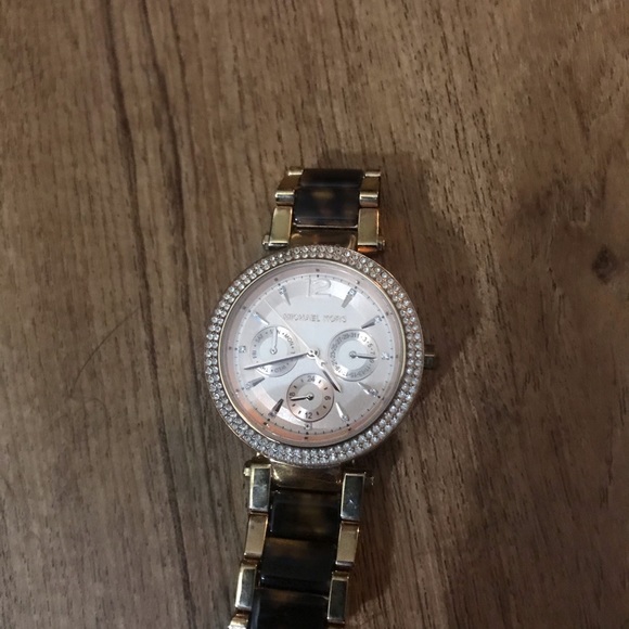 Michael Kors Watch - Picture 6 of 7